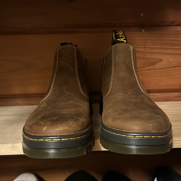 Dr. Martens Chelsea Boot - Picture 6 of 12
